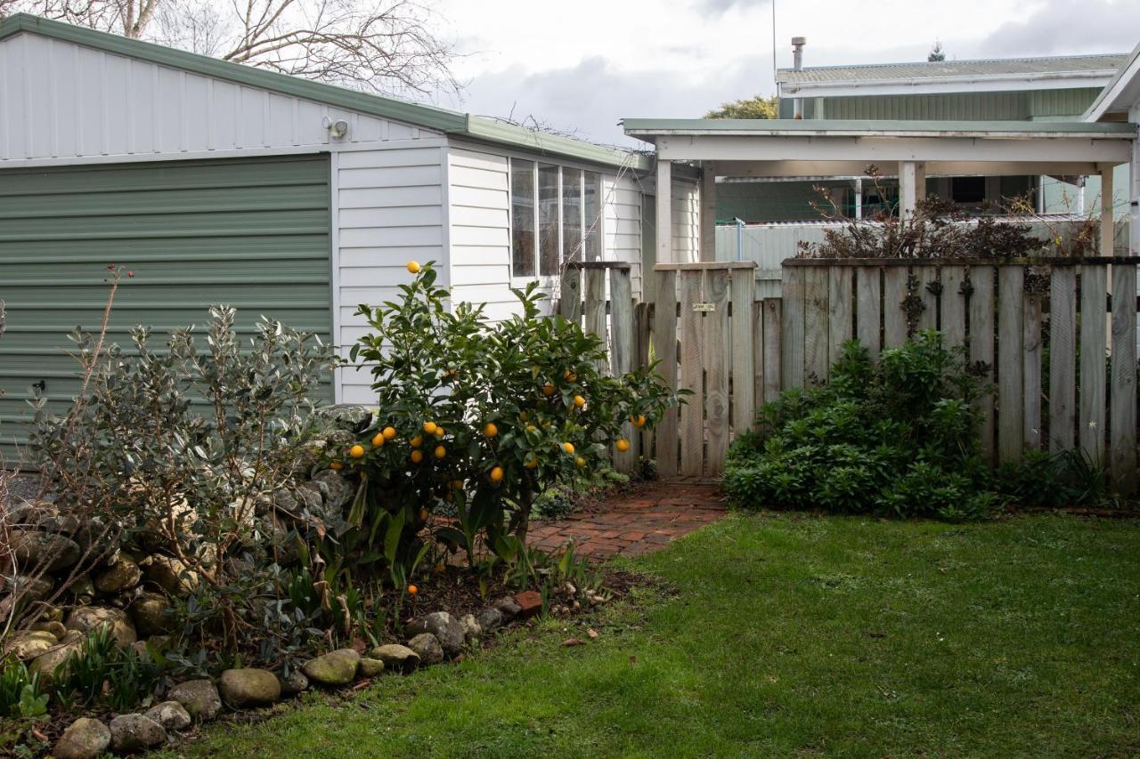Cottage In The Heart Of Carterton 외부 사진