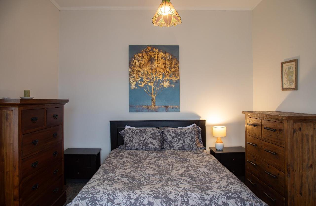 Cottage In The Heart Of Carterton 외부 사진