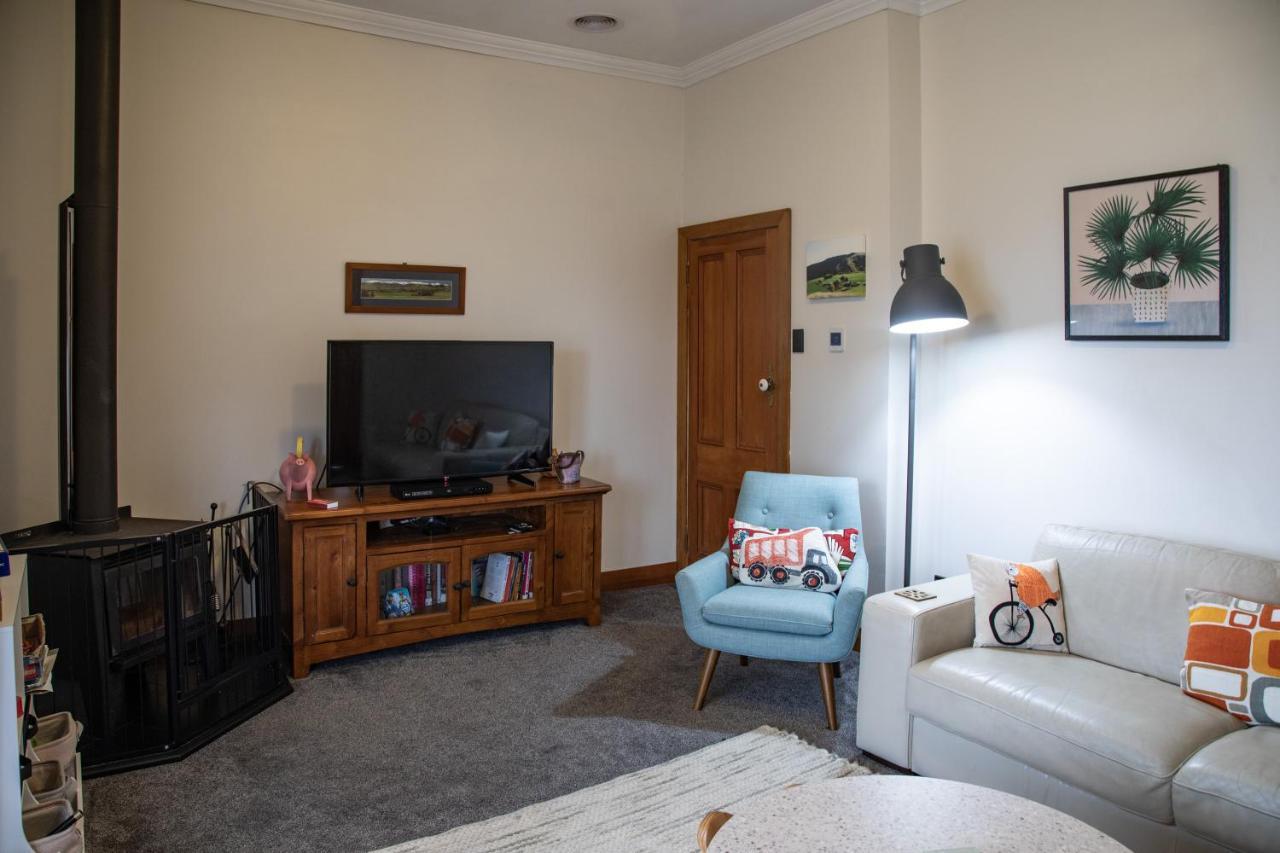 Cottage In The Heart Of Carterton 외부 사진